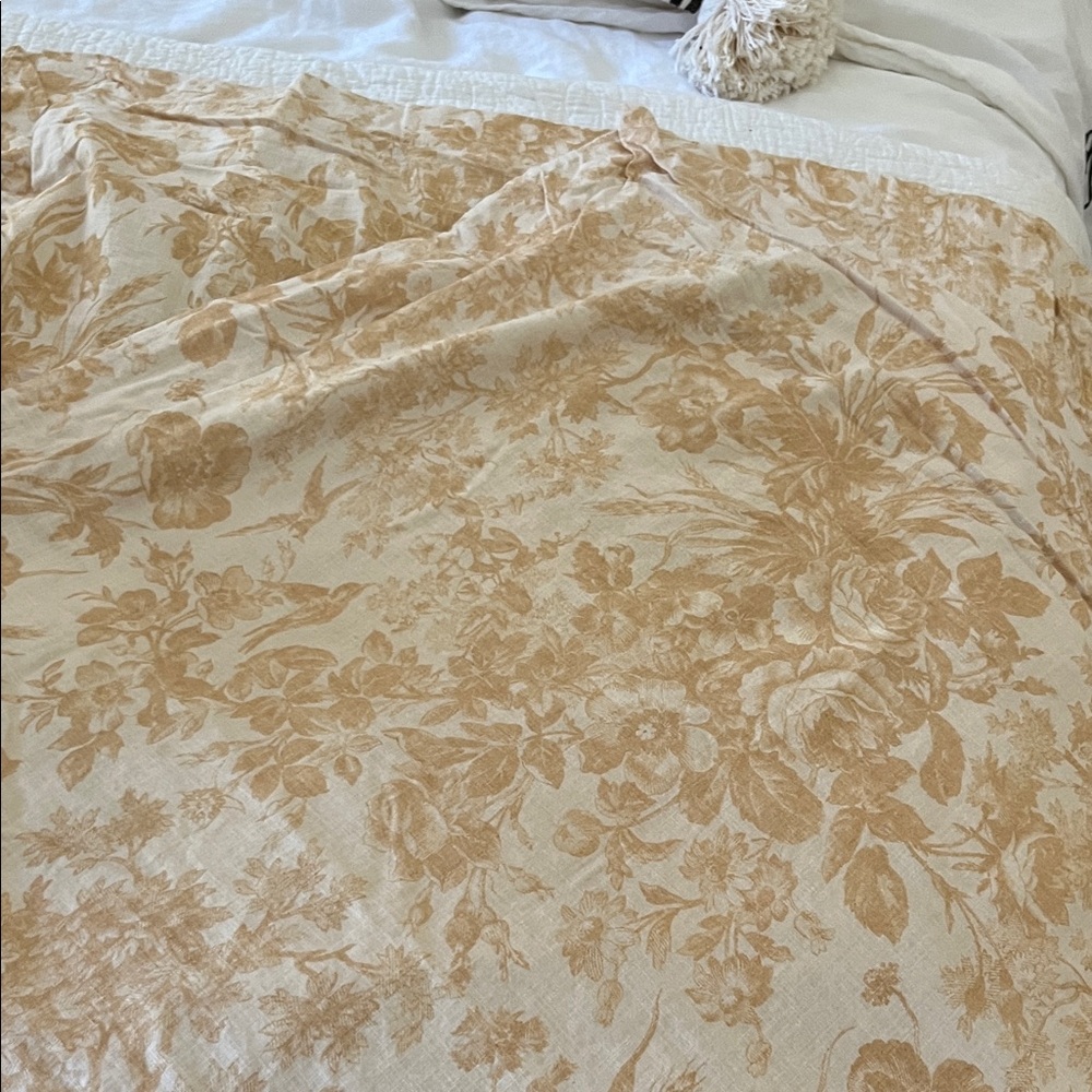 Floral Cream and Tan euro set of 2